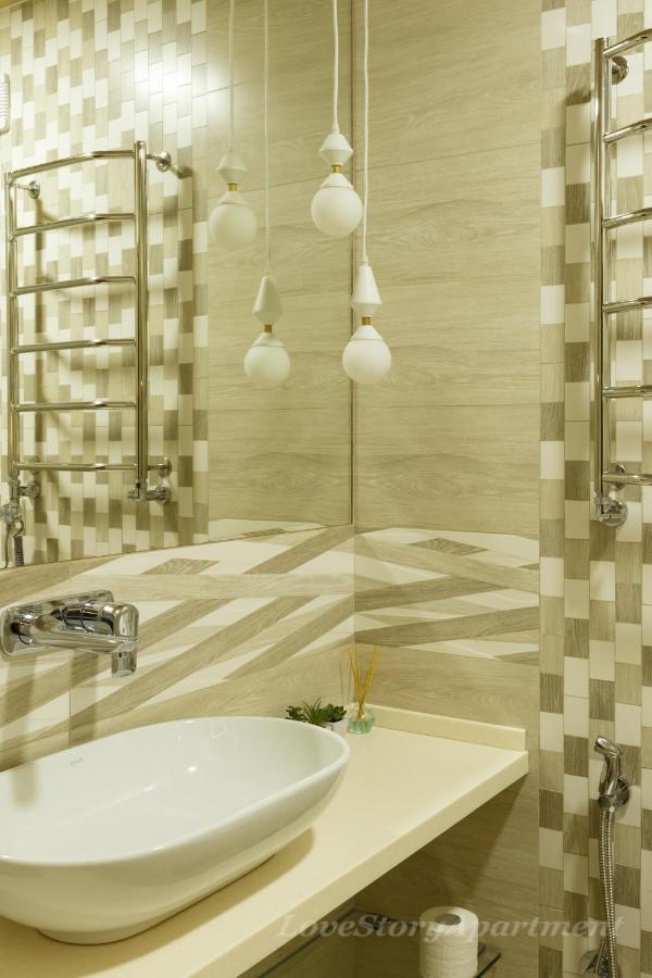 Luxury Apartments «Love Story» Ivano-Frankivsk Luaran gambar