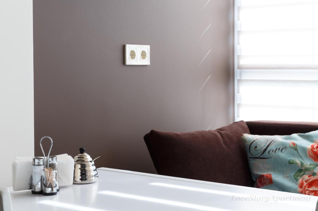 Luxury Apartments «Love Story» Ivano-Frankivsk Luaran gambar