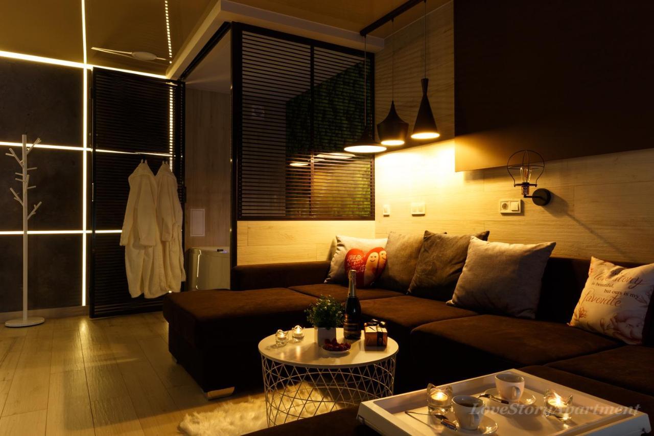 Luxury Apartments «Love Story» Ivano-Frankivsk Luaran gambar