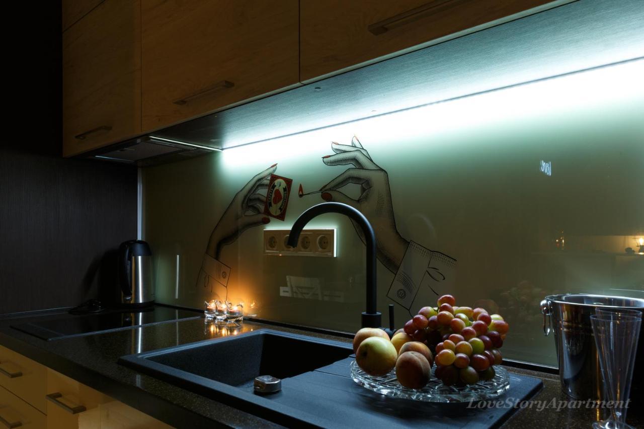 Luxury Apartments «Love Story» Ivano-Frankivsk Luaran gambar