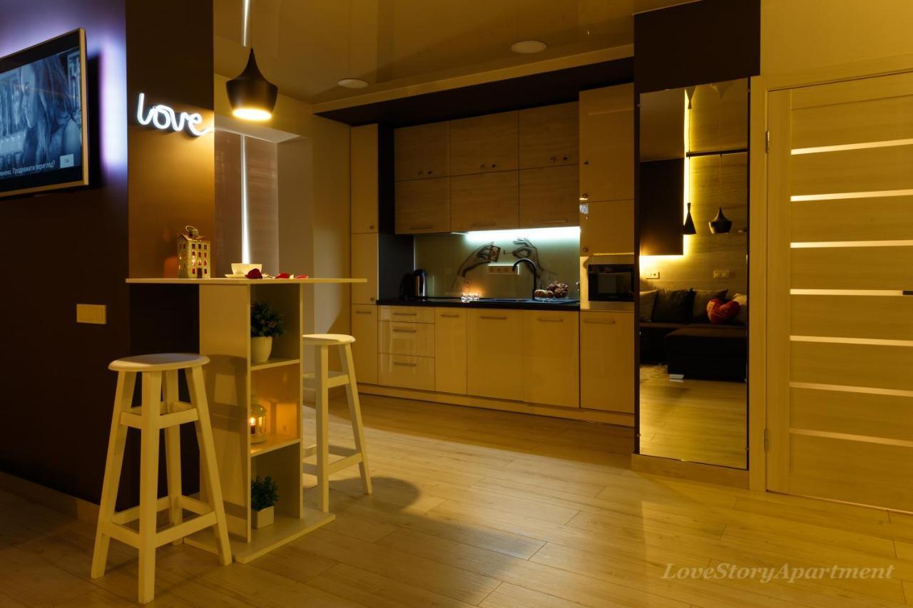 Luxury Apartments «Love Story» Ivano-Frankivsk Luaran gambar